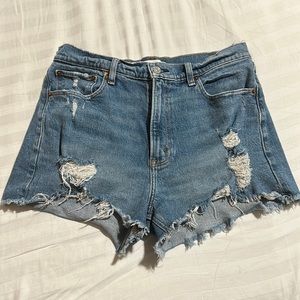Abercrombie and Fitch The mom shorts high rise size 29/8